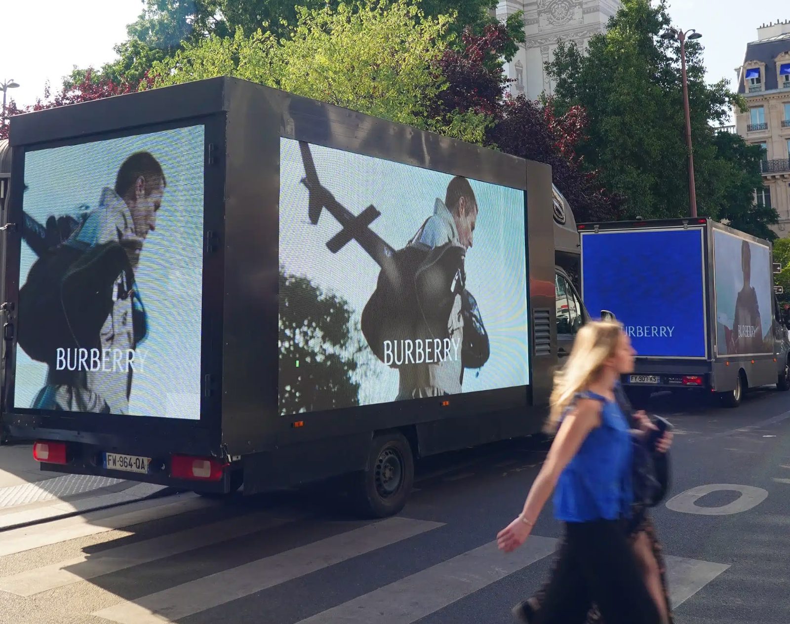 Burberry out of home campaign by Undercover Arts
